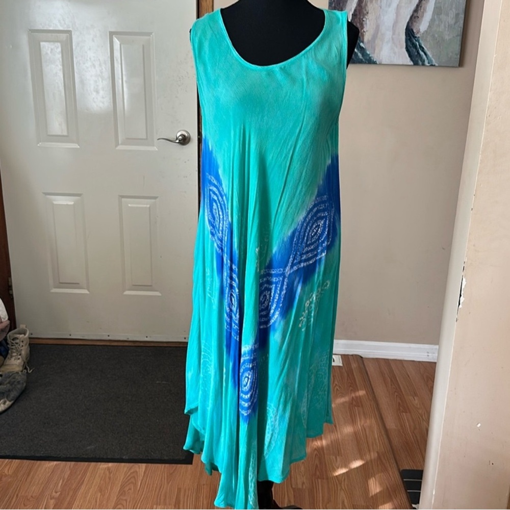 Vibrant Sleeveless Maxi Dress in Blue and Green